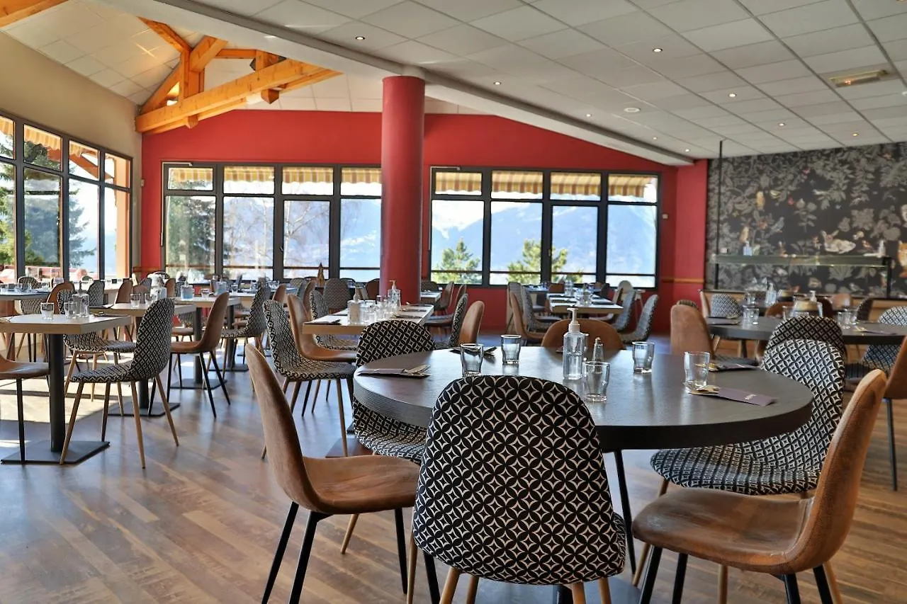 Sowell Family La Lauziere Hotel La Plagne 3*,  France